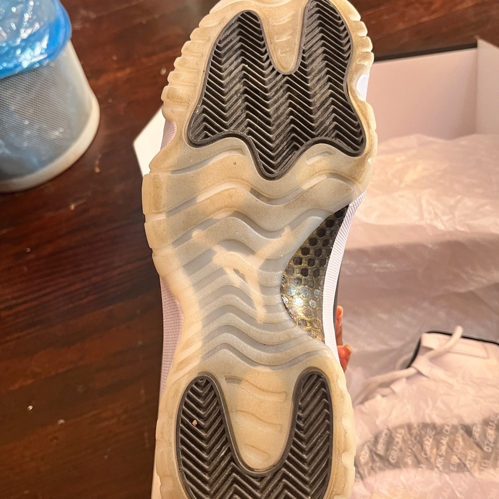 Jordan Air 11 Gratitudes - Picture 7 of 12